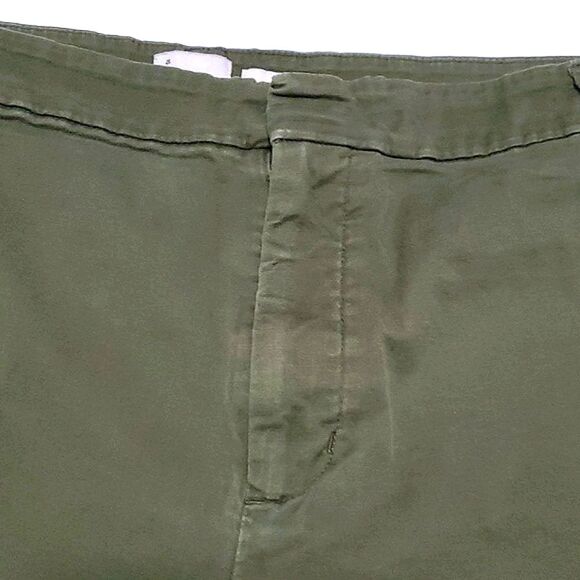 A New Day Camo Green Casual Summer High Waist Chino Shorts Size 18 - Picture 3 of 10